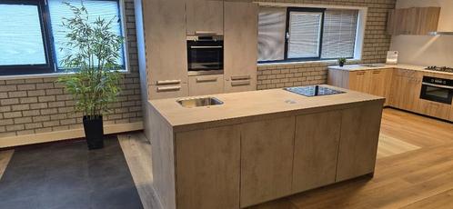 NIEUWE BRUYNZEEL Eilandkeuken BETONLOOK / INNOVARE OUTLET, Huis en Inrichting, Keuken | Complete keukens, Nieuw, Overige typen