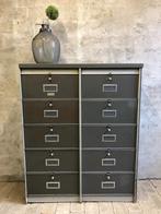 Vintage industrieel metalen dressoir met 10 vakken Frankrijk, Ophalen, Gebruikt, Met klep(pen), Vintage