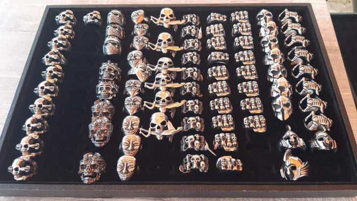 LIQUIDATIE LOT RINGEN 1250 Stuks, Sieraden, Tassen en Uiterlijk, Ringen, Nieuw, Dame of Heer, Kleiner dan 17, Zilver, Ophalen