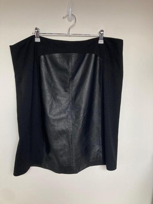 Marina Rinaldi zwart nepleren rok maat 46 XL, Kleding | Dames, Rokken, Zo goed als nieuw, Maat 46/48 (XL) of groter, Zwart, Knielengte