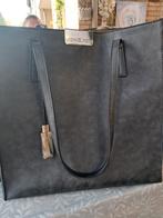 Michael Kors, Ophalen of Verzenden, Zo goed als nieuw, Zwart, Schoudertasje