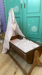 Schattige poppenwieg antiek, Ophalen, Gebruikt, Overige typen