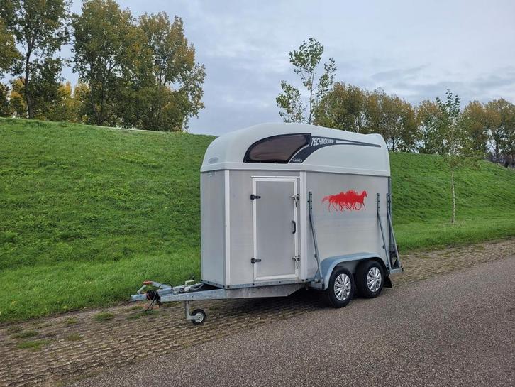 ZGAN Atec 1.5 paards paardentrailer met nieuwe bodem., Dieren en Toebehoren, Paarden en Pony's | Trailers en Aanhangwagens, Zo goed als nieuw