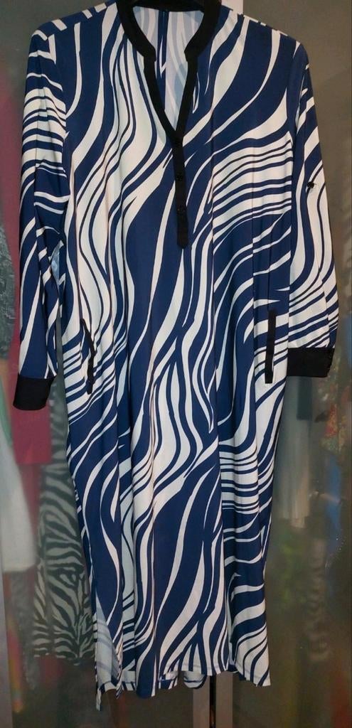 Nieuwe plus basics jurk maat 52, Kleding | Dames, Grote Maten, Ophalen of Verzenden, Nieuw, Blauw, Jurk