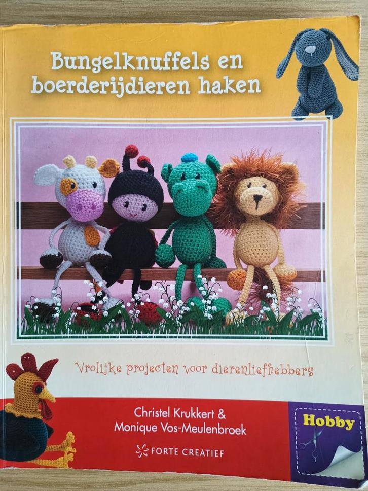 Bungelknuffels en boerderijdieren haken, Boeken, Hobby en Vrije tijd, Gelezen, Breien en Haken, Ophalen of Verzenden
