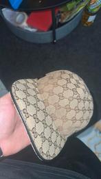 Boef gucci pet, Ophalen of Verzenden, Zo goed als nieuw