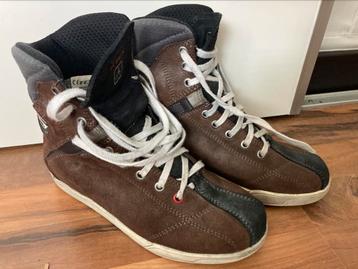 Motor sneakers TCX geschuurd leer maat 38 beschikbaar voor biedingen
