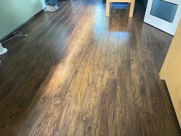 ca 25 m2 net laminaat aangeboden beschikbaar voor biedingen