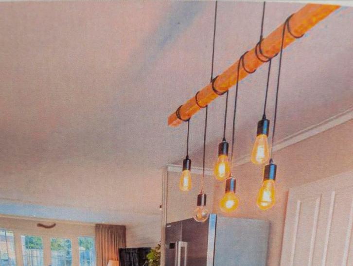 Moderne Plafondlamp met Houten Balk, Huis en Inrichting, Lampen | Hanglampen, Zo goed als nieuw, Minder dan 50 cm, Hout, Ophalen