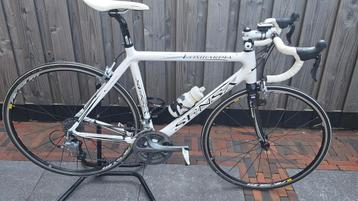 Sensa Lombardia racefiets volledig carbon beschikbaar voor biedingen