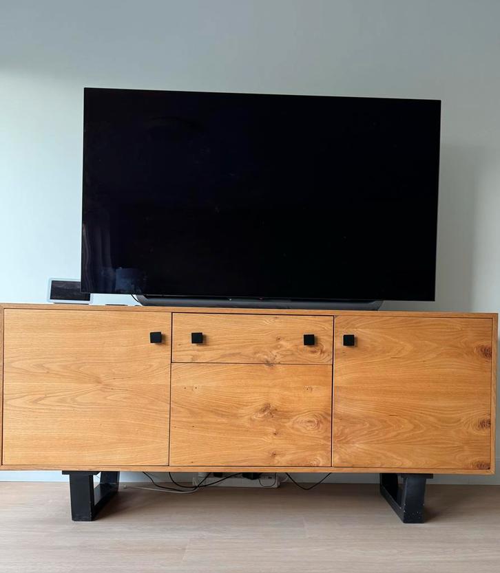 Moderne Buffetkast van Eikenhout, Huis en Inrichting, Kasten | Buffetkasten, Zo goed als nieuw, Minder dan 100 cm, 150 tot 200 cm