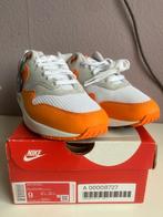 Nike air Max 1 One Anniversary White Magma Orange Men 42.5, Kleding | Heren, Schoenen, Nieuw, Ophalen of Verzenden, Wit, Sneakers of Gympen