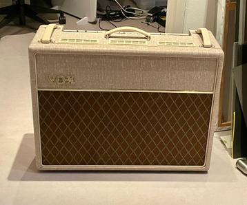 VOX AC30 HW2X met Alnico Blue Speakers beschikbaar voor biedingen