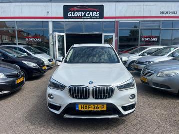BMW X1 XDrive25i PANOAUTOMAAT,PDC beschikbaar voor biedingen