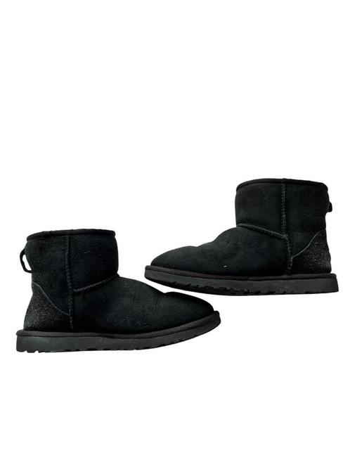 UGG Classic Mini maat 37, Kleding | Dames, Schoenen, Gedragen, Snowboots, Zwart, Verzenden