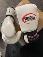 Twins Kickbokshandschoenen 14 oz, Ophalen of Verzenden, Zo goed als nieuw, Bokshandschoenen