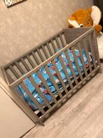 Babykamer ledikant en commode, Kinderen en Baby's, Kinderkamer | Commodes en Kasten, Ophalen, Gebruikt, 50 tot 70 cm, 75 tot 100 cm