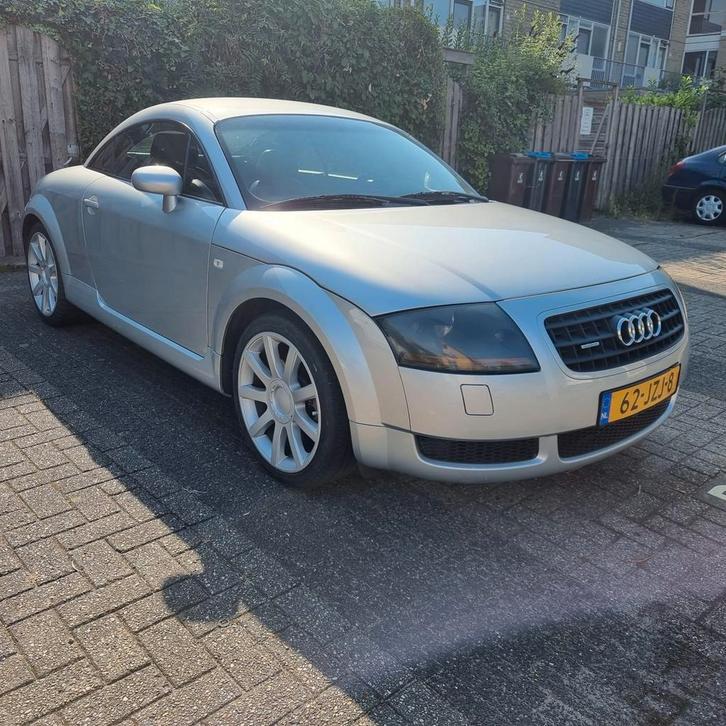 Audi TT 1.8 5V Turbo Quattro 165kw 1999, Auto's, Audi, Particulier, TT, Benzine, Coupé, Handgeschakeld, Geïmporteerd, Zilver of Grijs