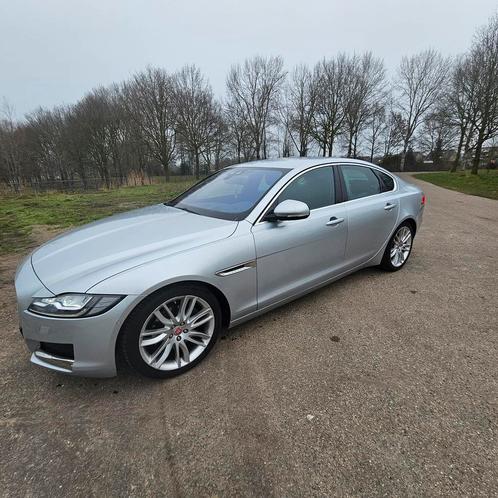 Jaguar XF 2.0D 132KW/180PK Aut8 2015 Grijs, Auto's, Jaguar, Particulier, XF, ABS, Achteruitrijcamera, Adaptieve lichten, Adaptive Cruise Control