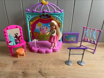 Barbie Chelsea dansstudio balletschool Mattel 2019.  🩰 beschikbaar voor biedingen
