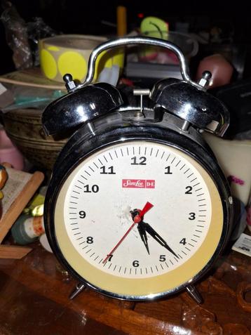 Vintage Surafee D-E Wekker beschikbaar voor biedingen