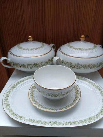 Hutschenreuther Tirschenreuth servies 1838 borden schalen  beschikbaar voor biedingen