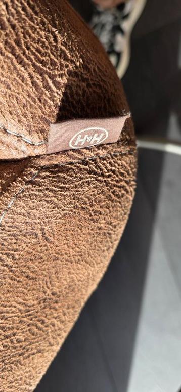 4 eetkamerstoelen van suede in goede staat  beschikbaar voor biedingen