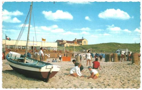 910571	Bergen	aan Zee	strand	Gelopen met Postzegel, Verzamelen, Ansichtkaarten | Nederland, Gelopen, Noord-Holland, 1960 tot 1980