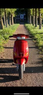 Zip type 2 50cc tekoop/ teruil, Fietsen en Brommers, Scooters | Piaggio, Ophalen, Tweetakt, Zip, Zo goed als nieuw