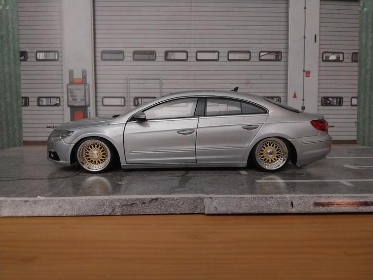 SALE : Verlaagde volkswagen passat cc, Hobby en Vrije tijd, Modelauto's | 1:18, Zo goed als nieuw, Auto, Norev, Ophalen of Verzenden