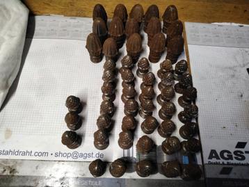 Eikels voor op een hek ,nieuw beschikbaar voor biedingen