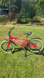 Bmx royal bugatti tornado 20 inch, Fietsen en Brommers, Fietsen | Crossfietsen en BMX, Ophalen, Staal, Royal Bugatti Tornado, V-brakes