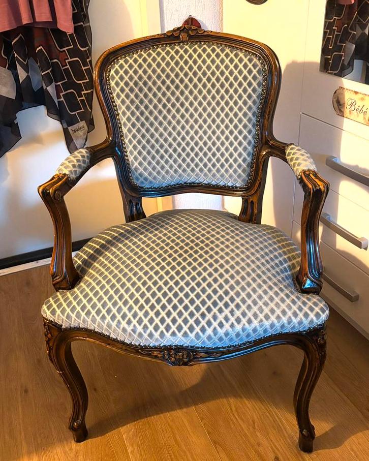 Gezocht 2e exemplaar Biedemeier stoeltje, Antiek en Kunst, Antiek | Meubels | Stoelen en Banken, Ophalen of Verzenden