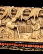 Antiek Zilver Broche handgesneden  HertsHoorn & Bloedkoraal, Verzenden, Zilver