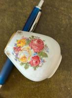 Antiek Porseleinen Vaasje, Ophalen