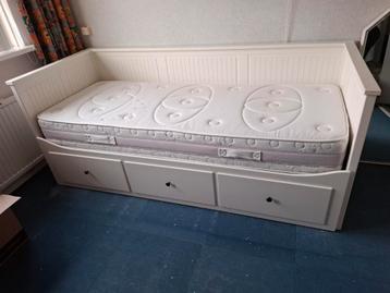 Ikea Hemnes Uitschuifbed + Matras beschikbaar voor biedingen