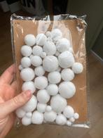 Witte Pompons - Søstrene Grene, Ophalen, Nieuw, Materiaal