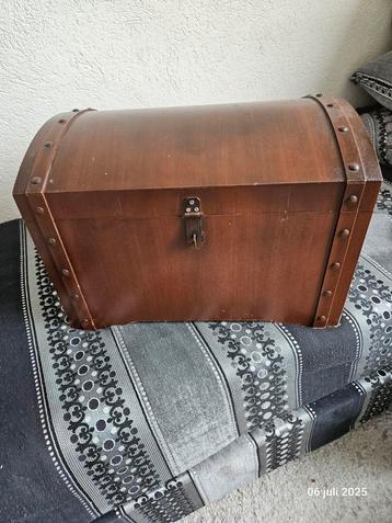 Bewaar houtendoos/ box in goede staat beschikbaar voor biedingen