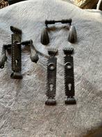 Smeedtijzer deurbeslag. 2 stuks., Ophalen of Verzenden, Zo goed als nieuw, Koper of Messing, Klink of Kruk