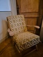 Antieke Houten Fauteuil / rookstoel met (originele)Bekleding, Ophalen