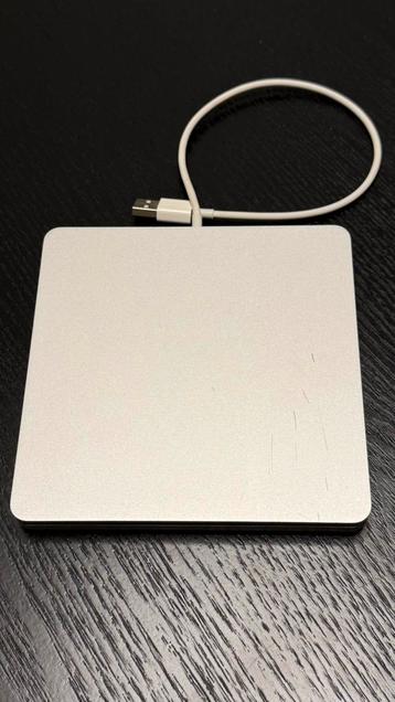 Apple USB SuperDrive (Model A1379) beschikbaar voor biedingen