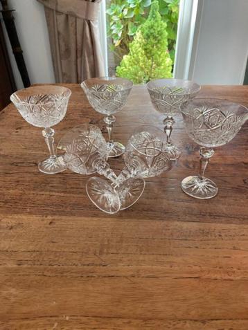 Champagne coupe kristal Vintage beschikbaar voor biedingen