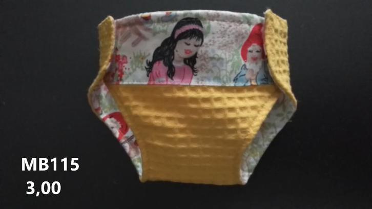 Poppenkleertjes baby born. Luier. Opbrengst KiKa., Kinderen en Baby's, Speelgoed | Poppen, Nieuw, Babypop, Ophalen