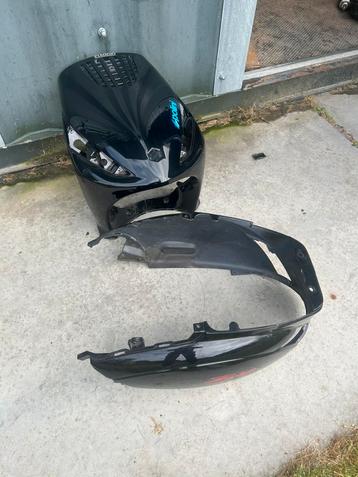 Zip kappen beschikbaar voor biedingen