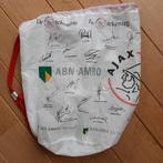 AJAX tas met alle handtekeningen van seizoen 1999 - 2000, Verzamelen, Ophalen of Verzenden, Zo goed als nieuw, Ajax, Overige typen
