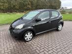 Toyota Aygo 1.0-12V Cool 5 deurs 2011, Auto's, Voorwielaandrijving, Euro 5, Gebruikt, 4 stoelen