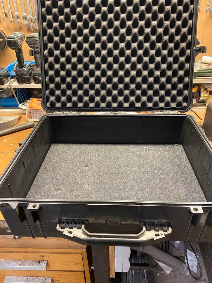 Peli 1600 Beschermkoffer - Zwart, Zakelijke goederen, Machines en Bouw | Overig, Ophalen of Verzenden