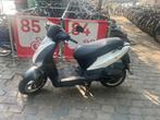 Kymco agilty 50, Fietsen en Brommers, Scooters | Kymco, Ophalen, Maximaal 45 km/u, Zo goed als nieuw, 50 cc