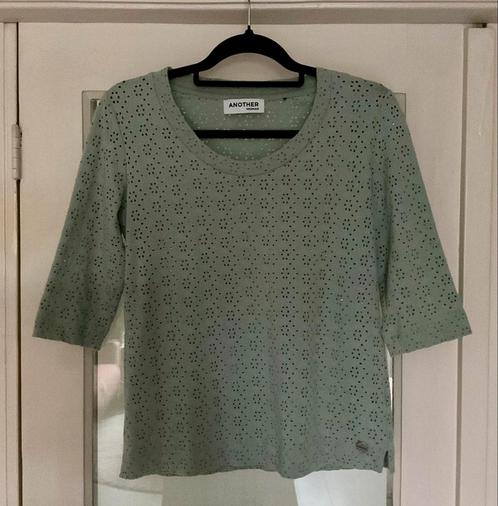 Leuk broderie shirt van Another Woman, maat M, Kleding | Dames, T-shirts, Zo goed als nieuw, Maat 38/40 (M), Groen, Korte mouw