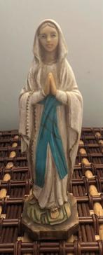 Lourdes Maria …. klein maar mooi  kunststof ..Italy, Antiek en Kunst, Antiek | Religie, Ophalen of Verzenden